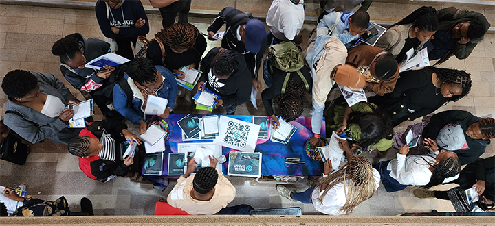 Students interacting with exhibitors_teaser.png